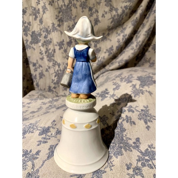 Vintage 1980 Katrina Netherlands Limited Edition World of Children Bell - Picture 3 of 7